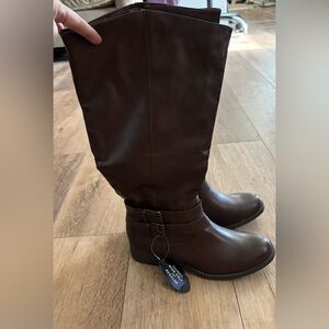 Brown Knee-High Leather Boots
